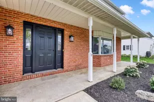 18 Bourbon Red Dr, Mechanicsburg, PA 17050 - Photo 8