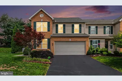 4280 Roth Farm Village Circle, Mechanicsburg, PA 17050 - Photo 2