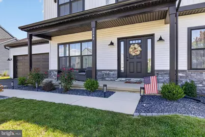 2249 S Autumn Chase Drive, Mechanicsburg, PA 17055 - Photo 2
