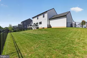 2249 S Autumn Chase Dr, Mechanicsburg, PA 17055 - Photo 32