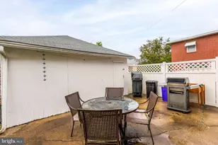 303 Walnut St, Shippensburg, PA 17257 - Photo 4