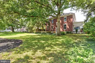 512 S Market St, Mechanicsburg, PA 17055 - Photo 40