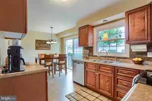 5218 Oxford Dr, Mechanicsburg, PA 17055 - Photo 10