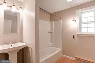 1140 Oyster Mill Rd, Camp Hill, PA 17011 - Photo 12