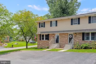 310 Fairview St, Carlisle, PA 17015 - Photo 2
