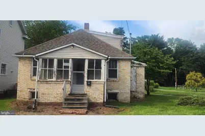 33 E Pine Street, Mount Holly Springs, PA 17065 - Photo 1