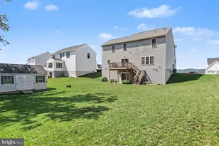 112 S Mountain Dr, Carlisle, PA 17013 - Photo 36