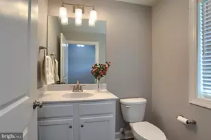 12 Group Ct Ct, Mount Holly Springs, PA 17065 - Photo 2