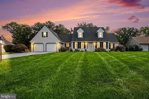 105 Stonehedge Dr, Carlisle, PA 17015 - Photo 1