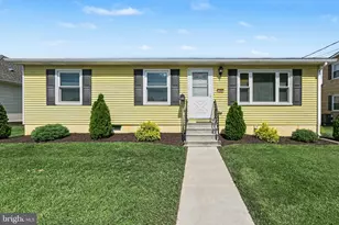 121 E Factory St, Mechanicsburg, PA 17055 - Photo 4