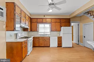 214 N College St, Carlisle, PA 17013 - Photo 8