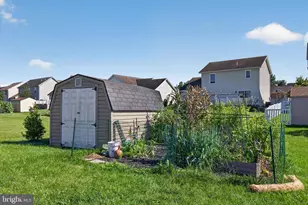 48 Sussex Dr, Carlisle, PA 17013 - Photo 32
