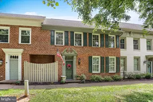 20 Kensington Square, Mechanicsburg, PA 17050 - Photo 2