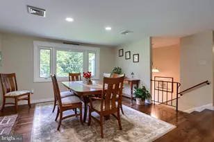 818 Meadow Ln, Camp Hill, PA 17011 - Photo 10