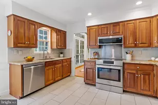 802 Pamela's Ln, Mechanicsburg, PA 17050 - Photo 12