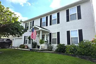 37 Greenmont Dr, Enola, PA 17025 - Photo 2