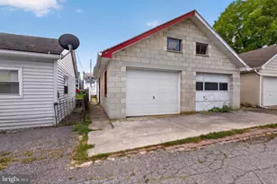 28 W Green St, Mechanicsburg, PA 17055 - Photo 22