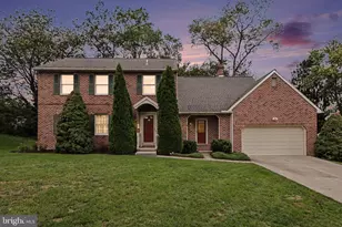 28 Paddock Ln, Camp Hill, PA 17011 - Photo 2