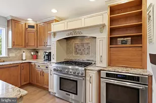 21 Eastgate Dr, Camp Hill, PA 17011 - Photo 24