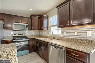 4260 Wild Orchid Ln, Enola, PA 17025 - Photo 6