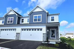 665 Brittany Dr, Mechanicsburg, PA 17055 - Photo 1