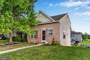 44 Tory Cir, Enola, PA 17025 - Photo 2