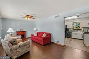 37 Goldenrod Dr, Carlisle, PA 17015 - Photo 8