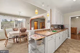 154 W I St, Carlisle, PA 17013 - Photo 12