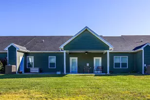 105 Cardinal Dr, Shippensburg, PA 17257 - Photo 2