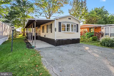 319 Bahama Circle, Carlisle, PA 17015 - Photo 2