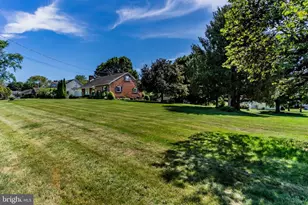 1249 Hillside Dr, Mechanicsburg, PA 17055 - Photo 2