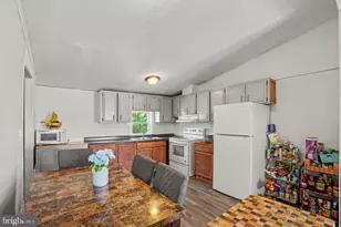 19 Heather Dr, Carlisle, PA 17013 - Photo 8