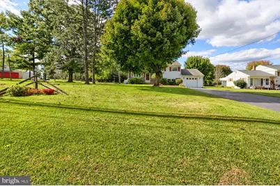 7 Silver Spring Road, Mechanicsburg, PA 17050 - Photo 2