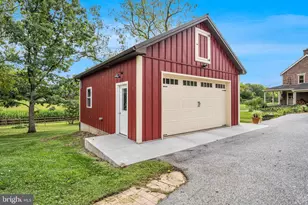 1602 W Lisburn Rd, Mechanicsburg, PA 17055 - Photo 16