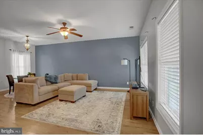 102 Earl Street S, Shippensburg, PA 17257 - Photo 4