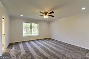 8 S Locust Ln, Mechanicsburg, PA 17050 - Photo 10