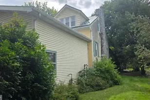 43 Harmony Hall Dr, Carlisle, PA 17015 - Photo 2