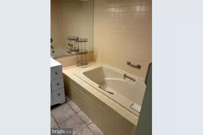 640 Geneva Drive APT #12, Mechanicsburg, PA 17055 - Photo 8