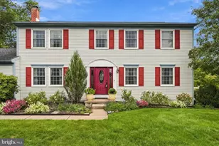 706 Carriage Ln, Mechanicsburg, PA 17050 - Photo 2