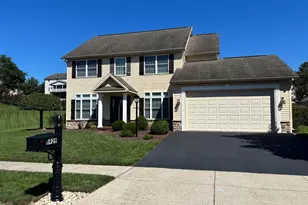 3929 Trayer Ln, Mechanicsburg, PA 17050 - Photo 1