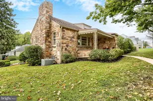 107 Valley Rd, Enola, PA 17025 - Photo 4