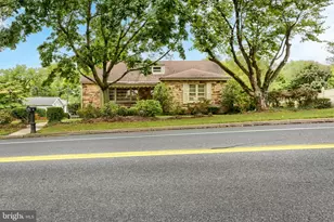 107 Valley Rd, Enola, PA 17025 - Photo 2