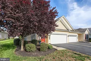 115 James Madison Dr, Mechanicsburg, PA 17050 - Photo 2