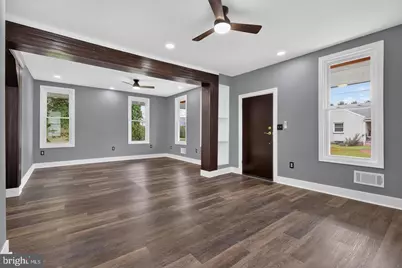 283 N Locust Point Road, Mechanicsburg, PA 17050 - Photo 2