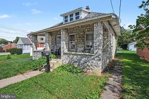 933 N Pitt St, Carlisle, PA 17013 - Photo 4