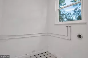 273 McKnight St, Carlisle, PA 17013 - Photo 8