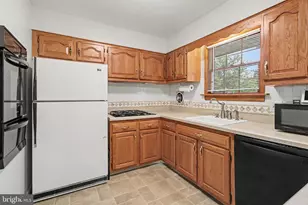115 W Clearview Dr, Camp Hill, PA 17011 - Photo 6