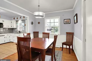 24 Country Club Pl W, Camp Hill, PA 17011 - Photo 10