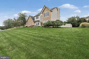 5300 Barbara Dr, Mechanicsburg, PA 17050 - Photo 2