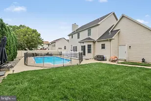 5300 Barbara Dr, Mechanicsburg, PA 17050 - Photo 4